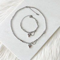 Chained Heart Bracelet - LAST CHANCE!