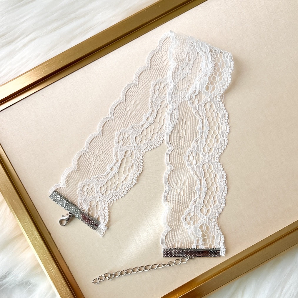 Alexis Lace Choker - black white - The Songbird Collection