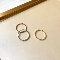 Tessa Twisted Chain Ring