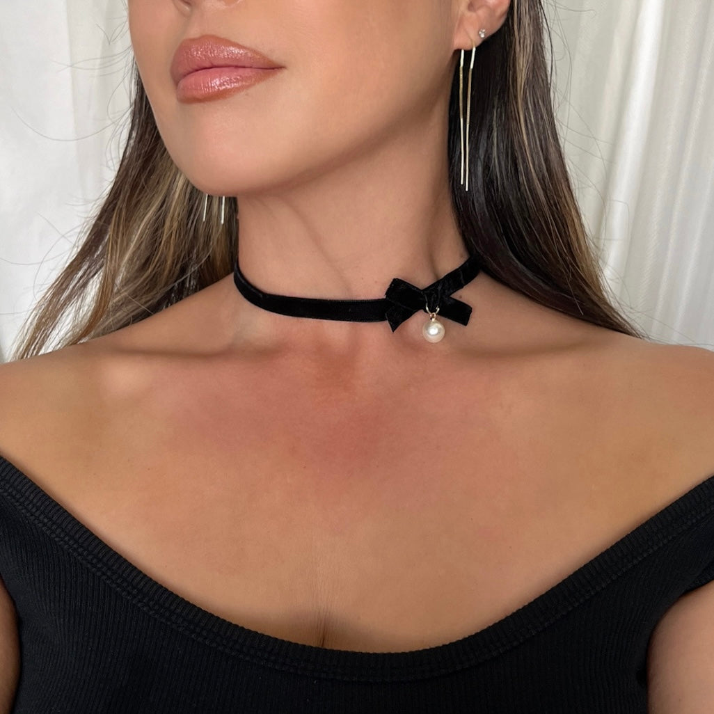 Velvety Bow Tie Choker - The Songbird Collection - black velvet bow