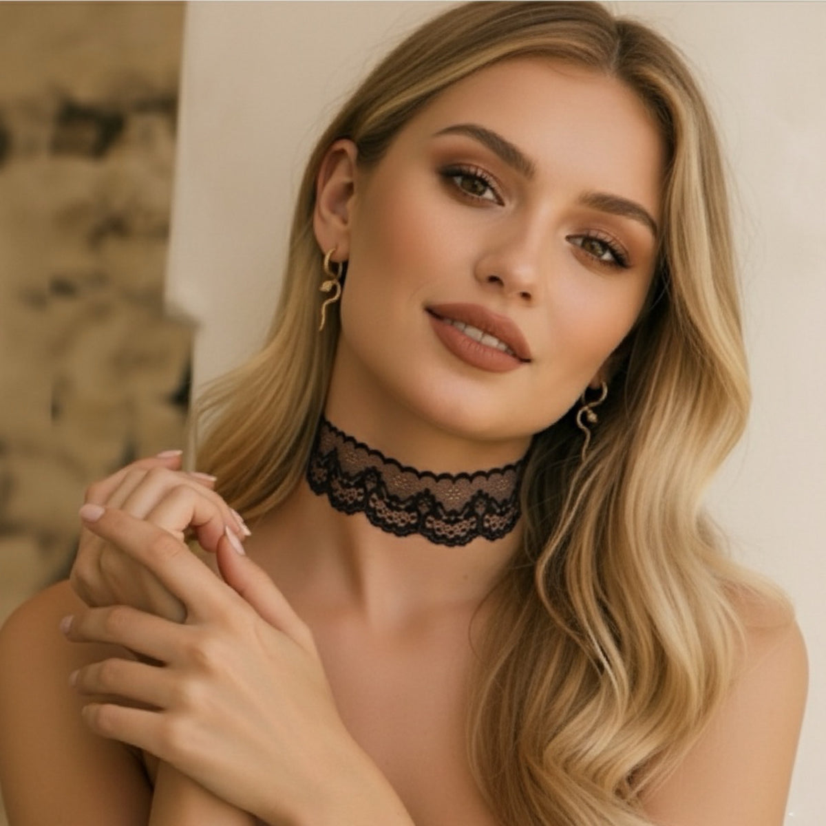 Alexis Lace Choker - White or Black