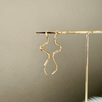 Gold wavy earrings stainless steel