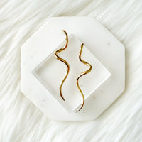 Gold wavy earrings stainless steel