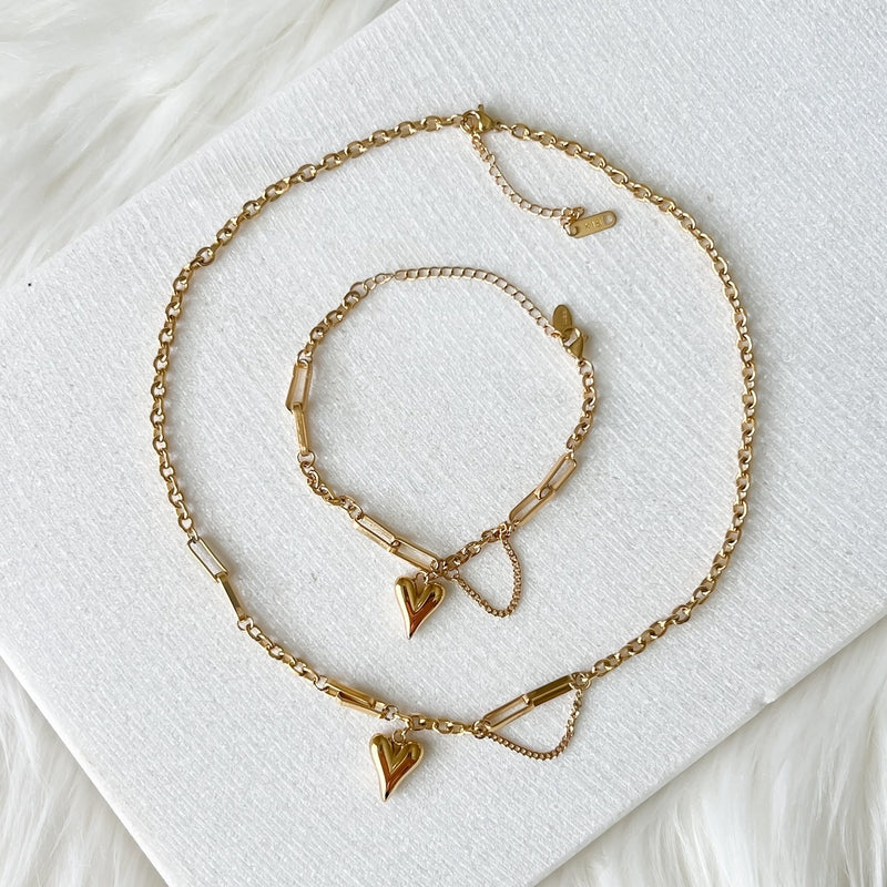 Chained Heart Necklace - LAST CHANCE!