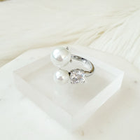 Arianne Pearl Ring
