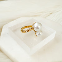 Arianne Pearl Ring