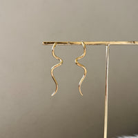 Gold wavy earrings stainless steel