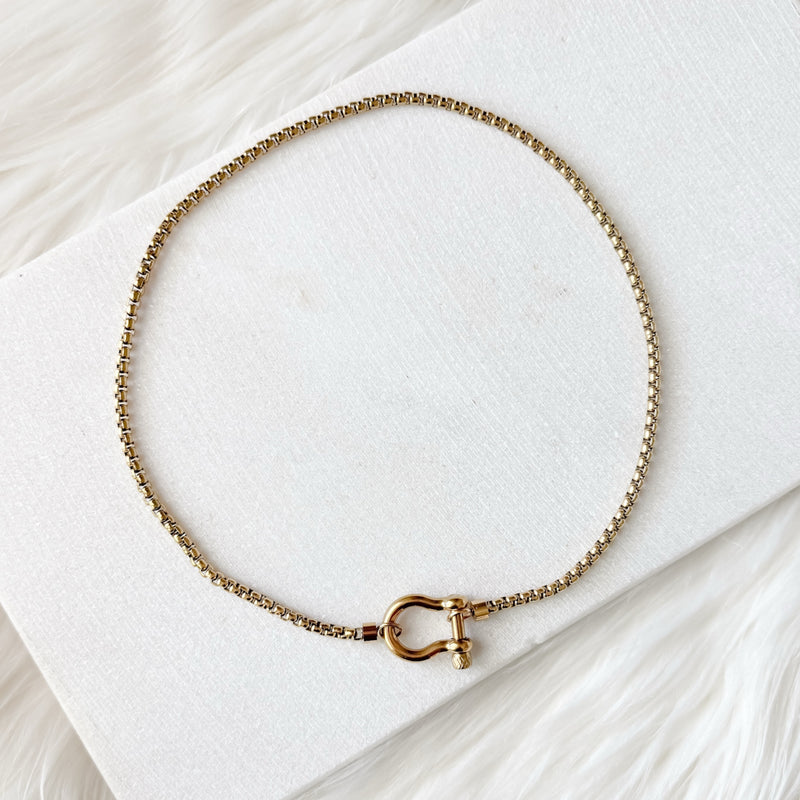 horseshoe lock necklace gold plated stainless steel