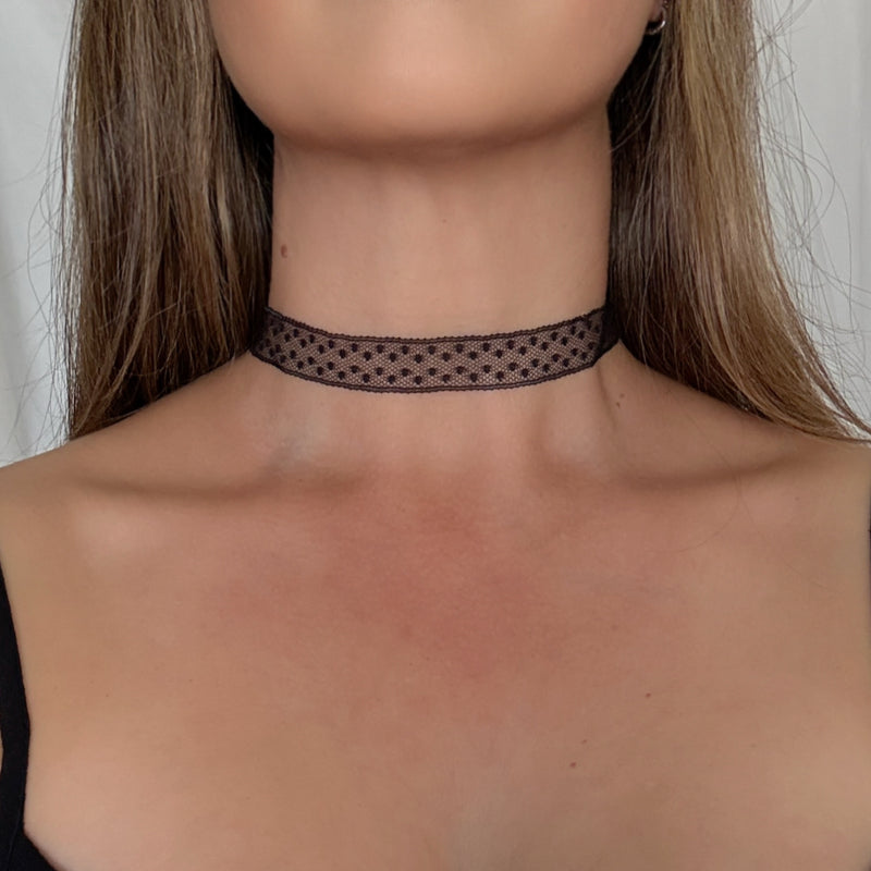 Dotty Lace Choker