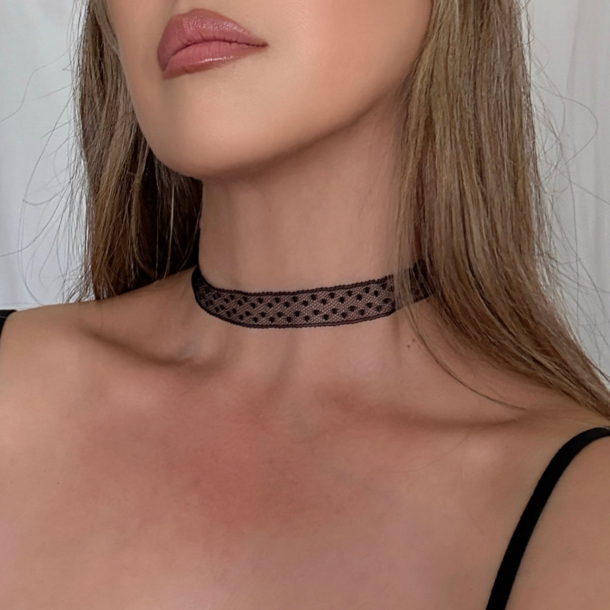 Dotty Lace Choker