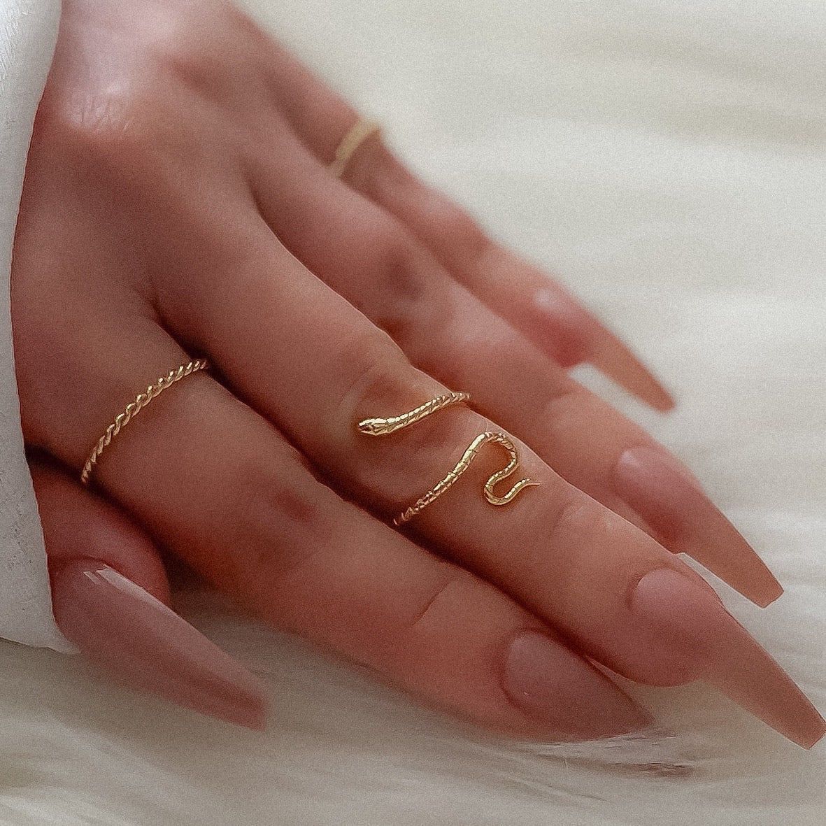 Tessa Twisted Chain Ring