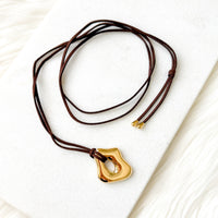smooth irregular pendant suede cord rope tie necklace