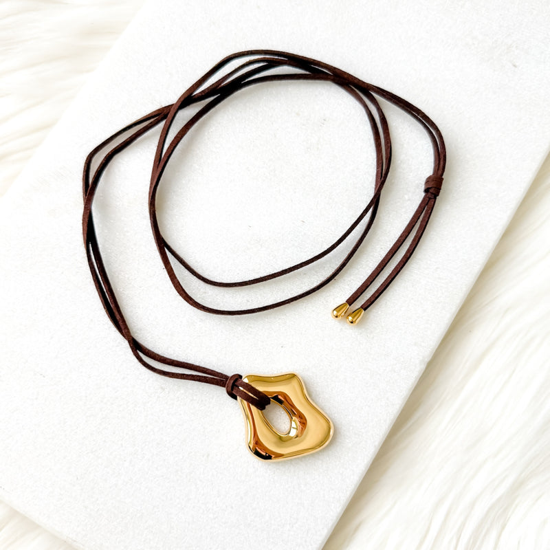 smooth irregular pendant suede cord rope tie necklace
