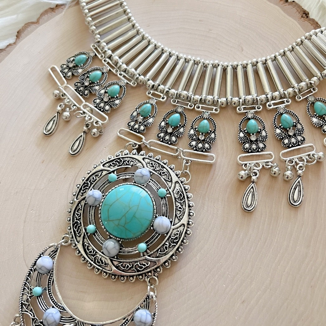 Generic Women Ethnic Boho Turquoise Leaf Tassel Statement Necklace Chunky  Bib Jewelry - purple : Amazon.in: Jewellery