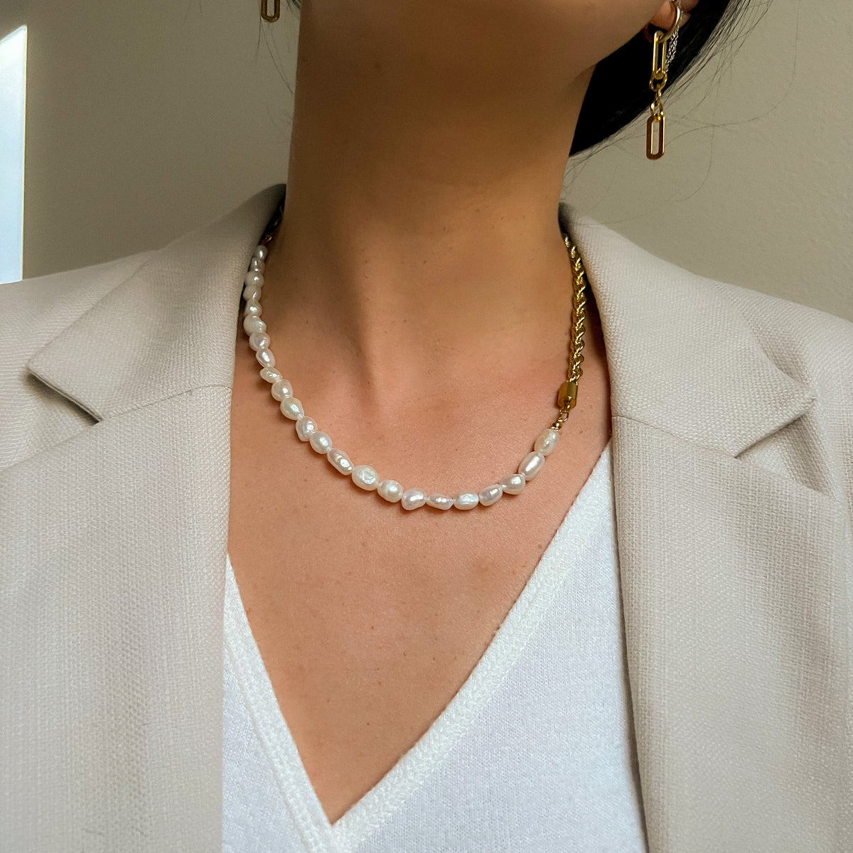 Ashlyn Freshwater Pearl Necklace-Necklaces-The Songbird Collection