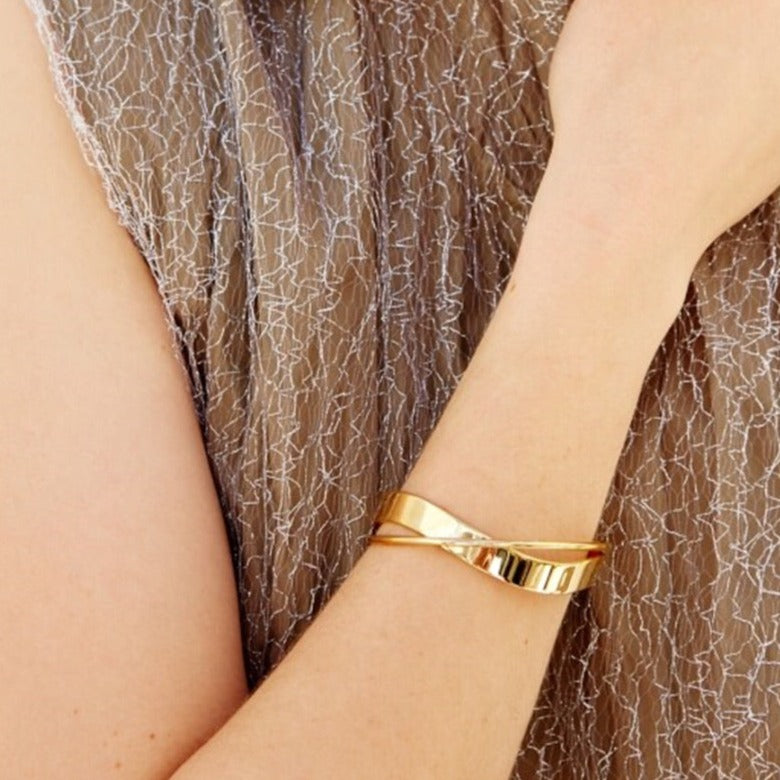 Slick & Sleek Cuff - The Songbird Collection 