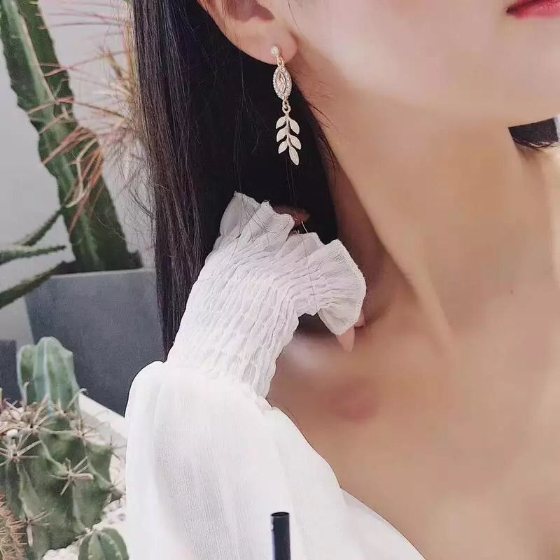 Amber Leaf Earrings - The Songbird Collection 
